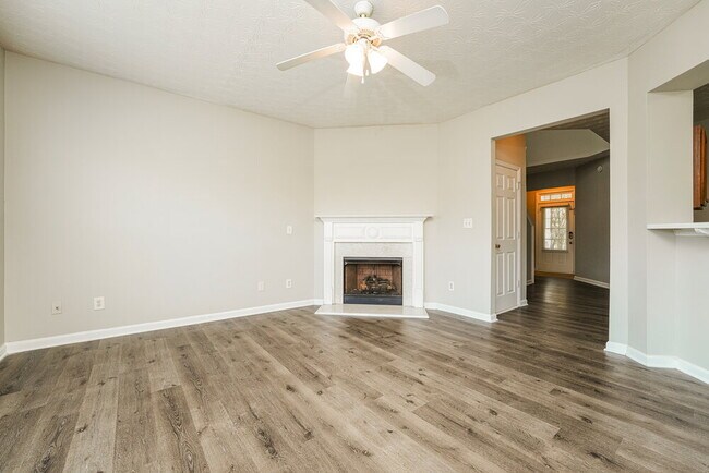 Building Photo - 411 Pondweed Dr