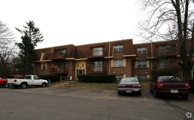 The Apartments at 1147 NW Washington Blvd - Washington Square