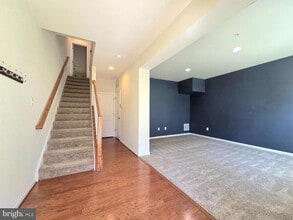 Building Photo - 1113 Red Hawk Way