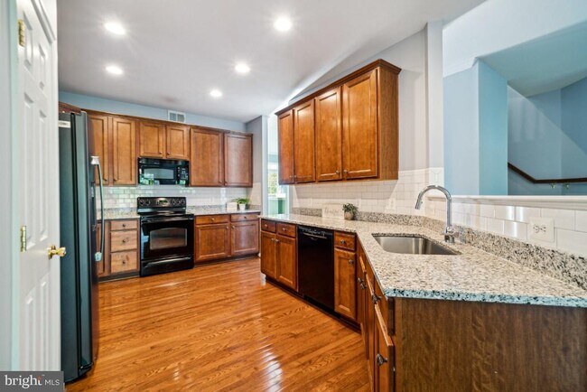 Building Photo - 8330 Leighlex Ct