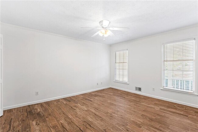 Building Photo - 5184 W Price Rd