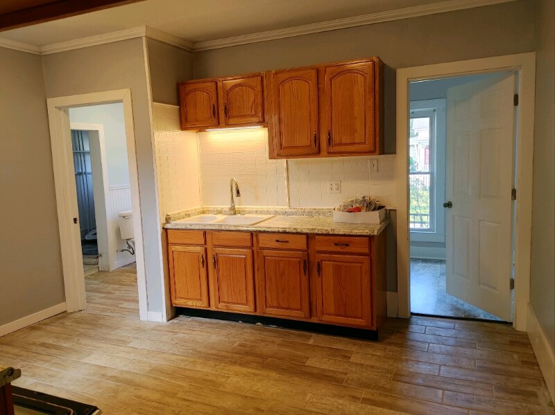 Building Photo - 164 South St