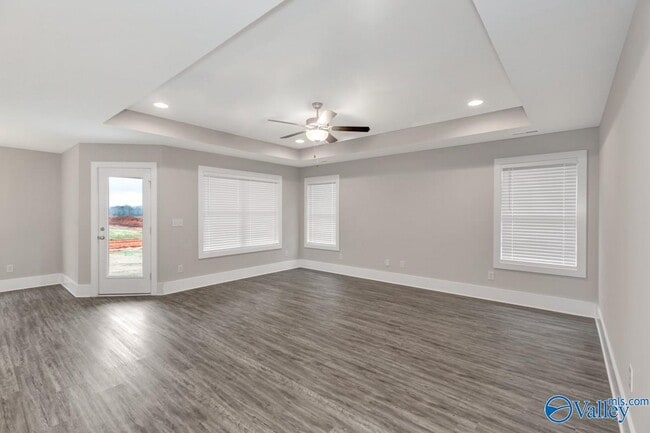 Building Photo - 381 McCollum Rd