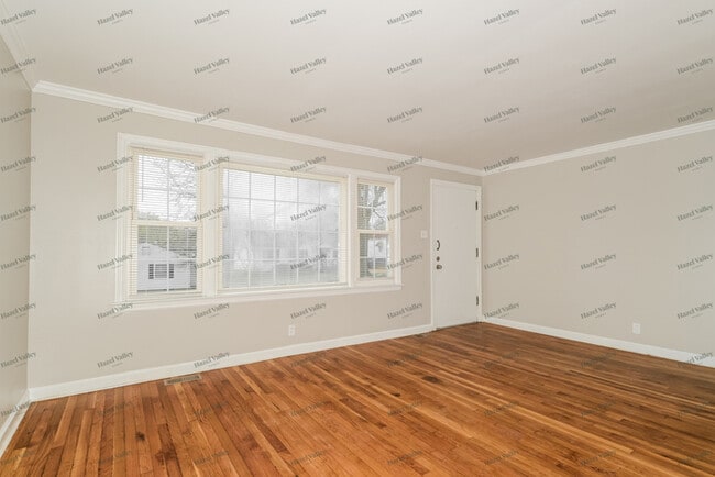 Building Photo - 1213 Addison Dr