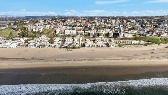 Building Photo - 7301 Vista Del Mar