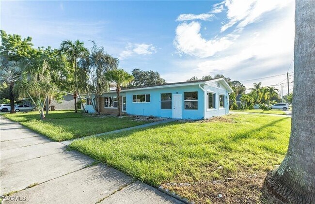 Primary Photo - 3855 Princeton St