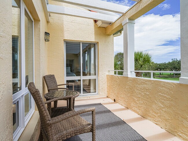 Building Photo - 5060 Harmony Cir