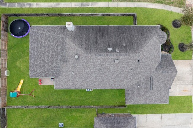 Building Photo - 16015 Jaime Knoll Ln