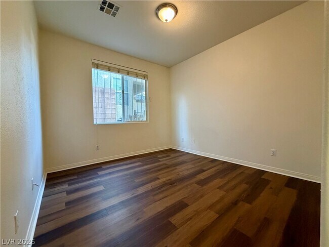 Building Photo - 2736 Carolina Blue Ave