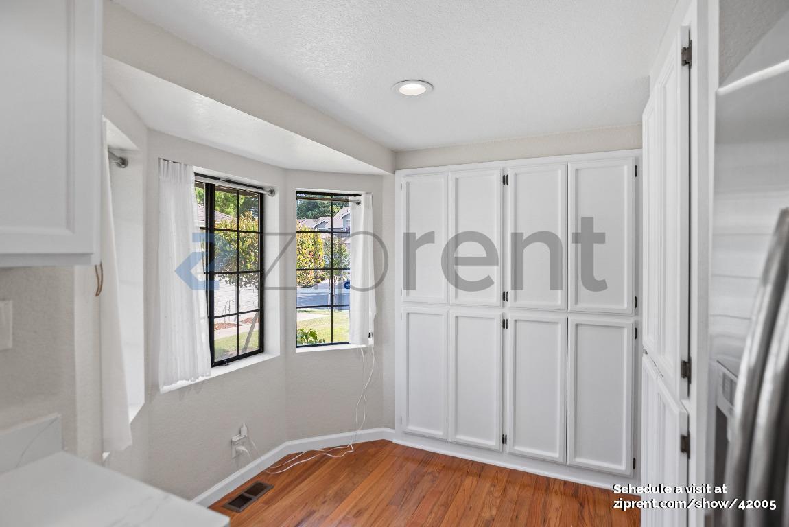 Building Photo - 871 Praderia Cir