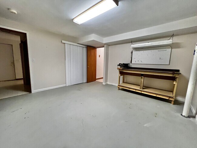 Building Photo - Charming 3 bed, 3 bath Ranch Home in South Fort Collins