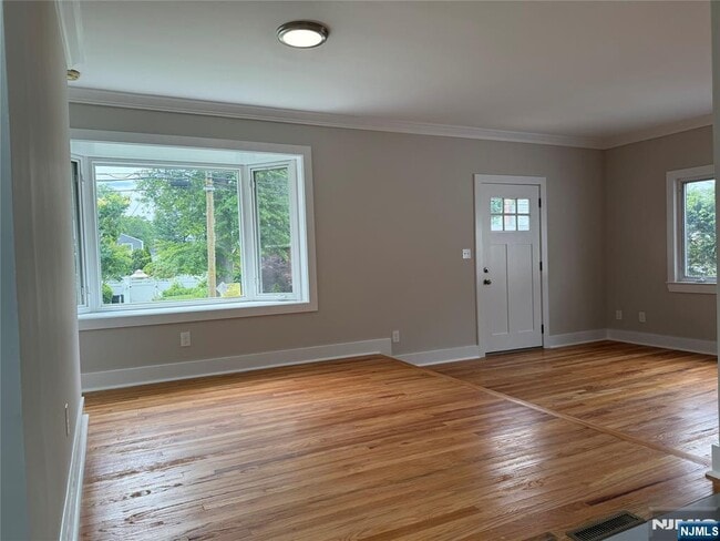 Building Photo - 41 Woods Ave
