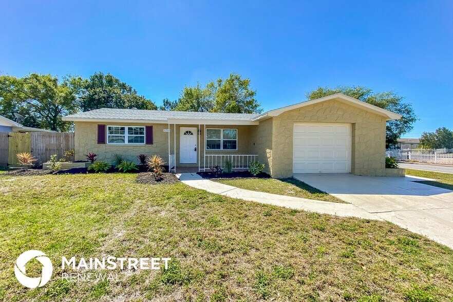 Primary Photo - 3208 Primrose Dr