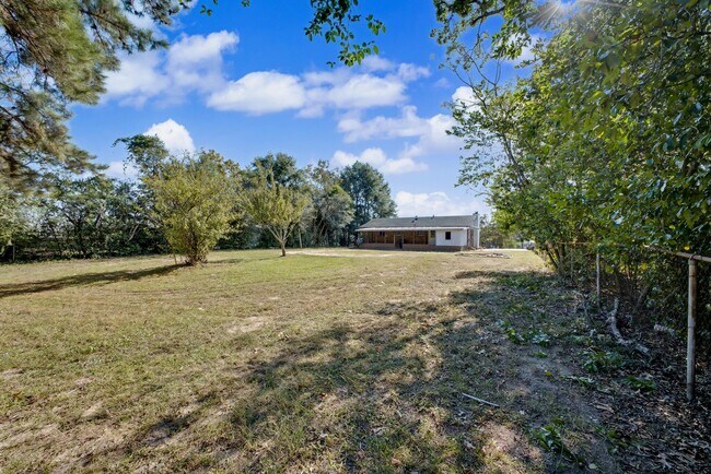 Building Photo - 2709 Lumpkin Rd
