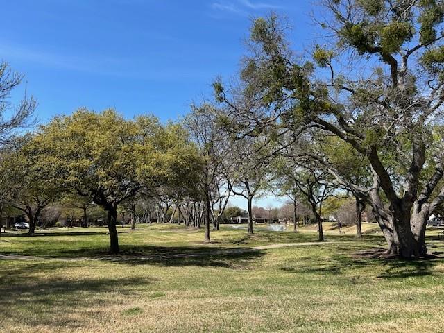 Building Photo - 28 Emerald Pond Dr