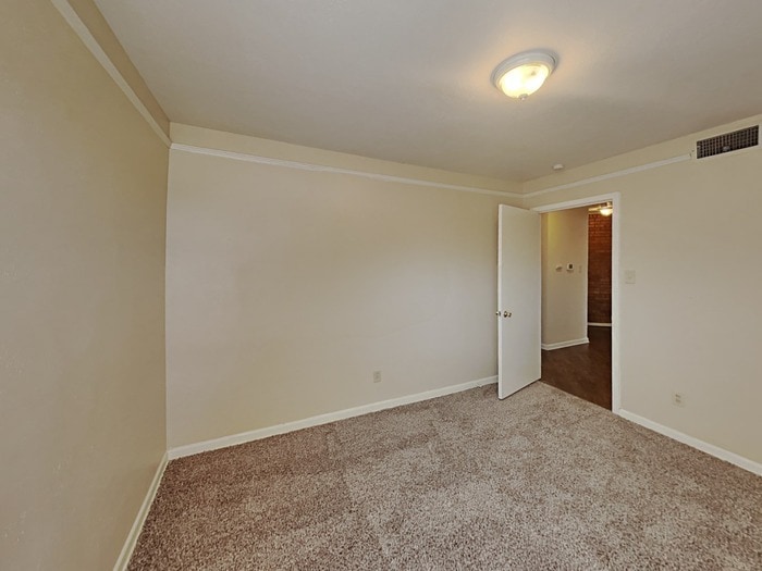 Building Photo - 3405 Norton Dr