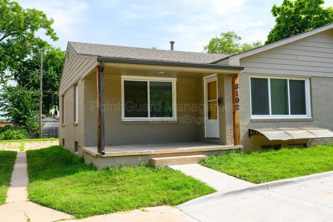 Building Photo - 6102 E Oakwood Dr