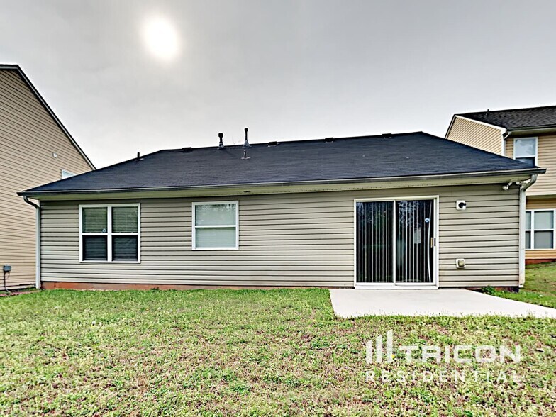 Building Photo - 1586 Thornwick Trace