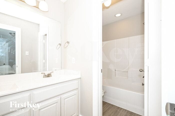 Building Photo - 9935 Rio Doso Dr