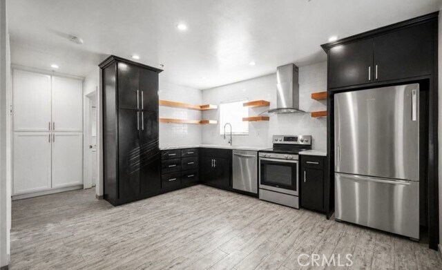Building Photo - 554 W 93rd St
