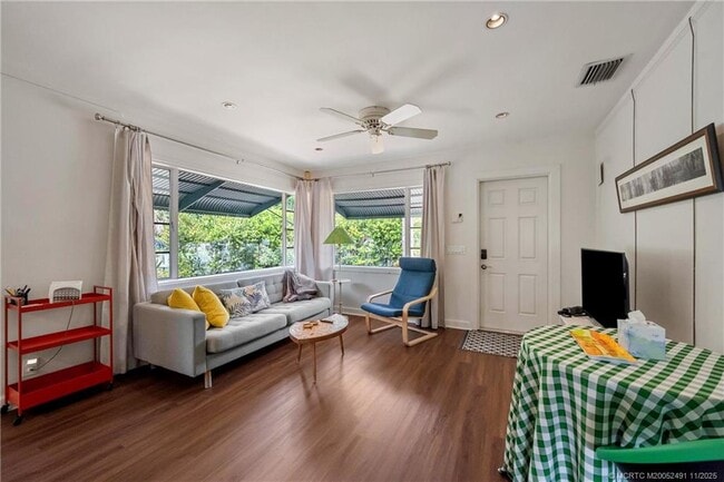 Building Photo - 120 SW 5th St