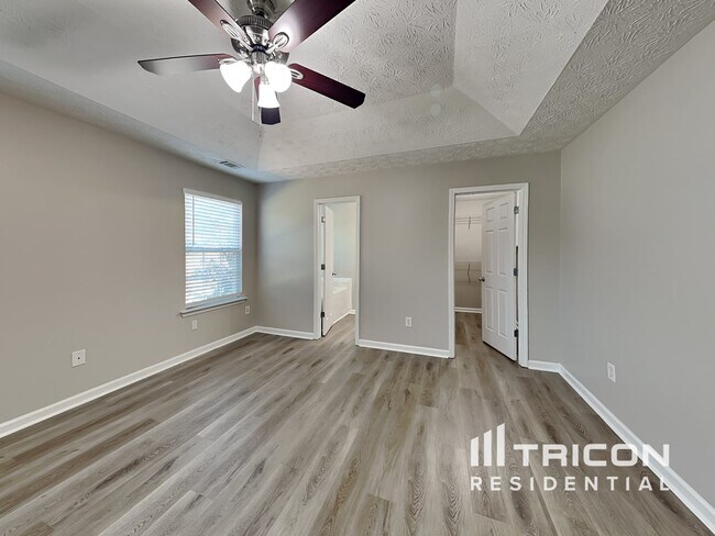 Building Photo - 1528 Cardinal Ln