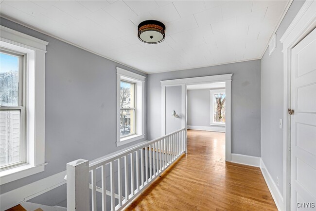 Building Photo - 22 Jordan St