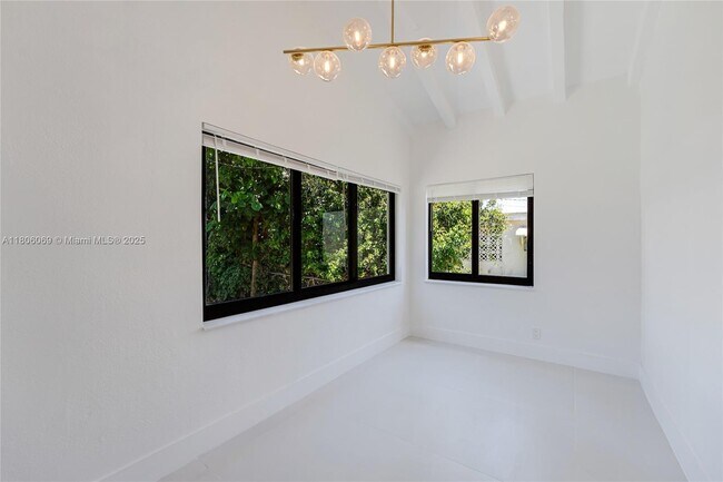 Building Photo - 4210 NW 11th Ave