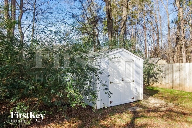 Building Photo - 12105 Landen Dr