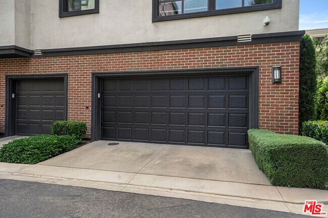 Building Photo - 12534 W Fielding Circle