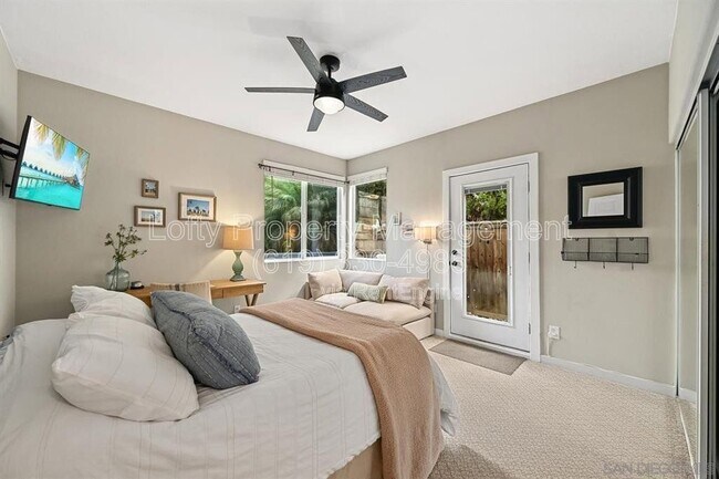 Building Photo - 3231 Canyon View Dr