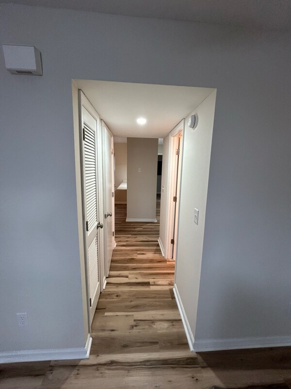 Building Photo - 1034 Hunters Trce
