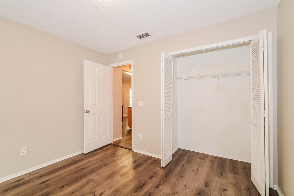 Building Photo - 1220 Twin Rivers Blvd