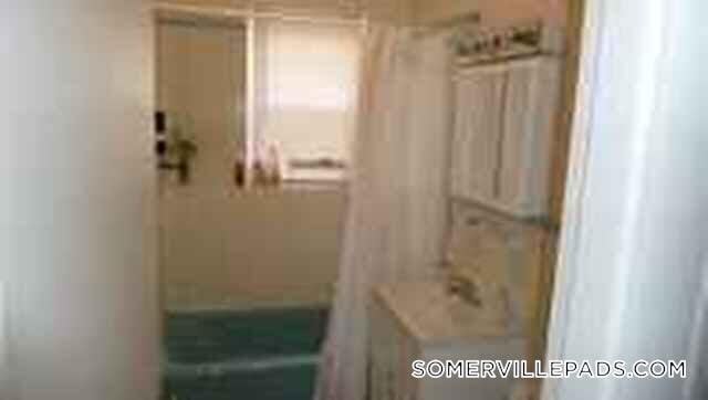 Building Photo - 402 Highland Ave