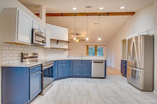 Building Photo - 4619 Carmel Cir