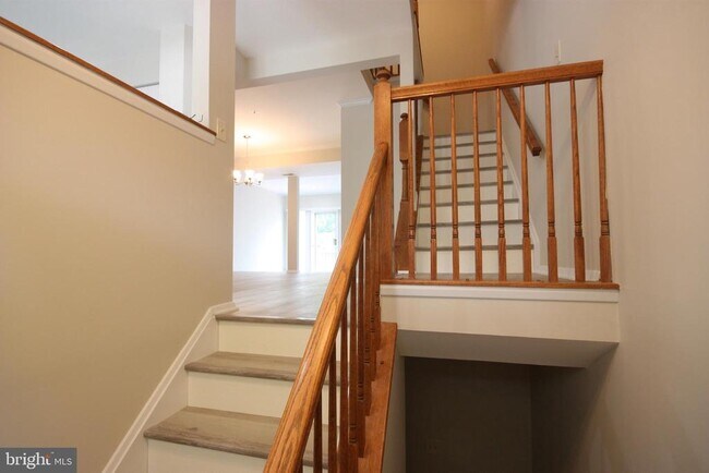 Building Photo - 7782 Blueberry Hill Ln