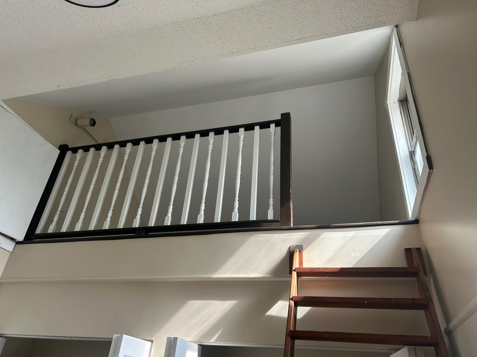 Building Photo - 10102 Main St