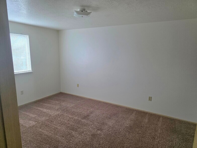 Building Photo - 1145 D St