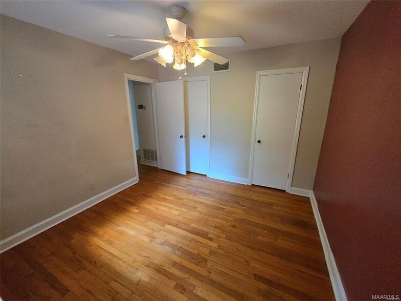 Building Photo - 3744 Honeysuckle Rd