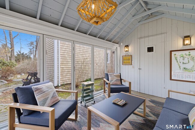 Building Photo - 12 Flanders Rd