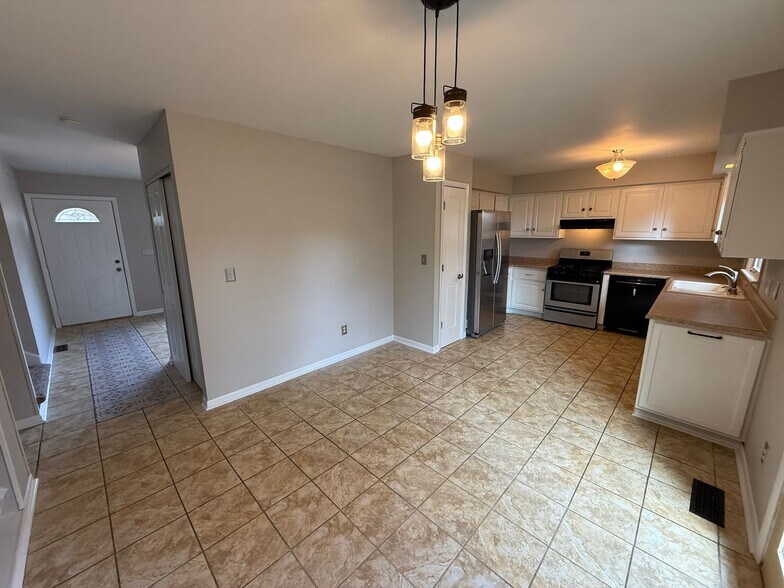 Building Photo - 7322 Antebellum Blvd