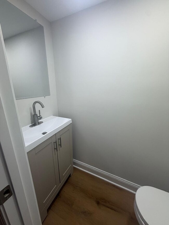 Building Photo - Available Now in Govans! 3Br 1.5 Bath