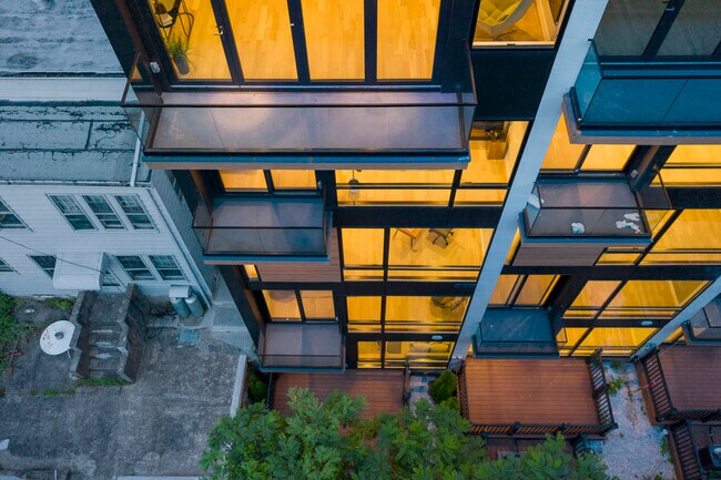 Building Photo - 8822 Churchill Rd