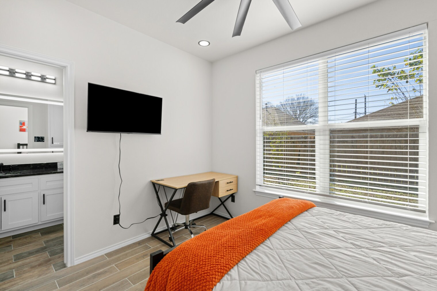 Building Photo - 3518 Dennis St