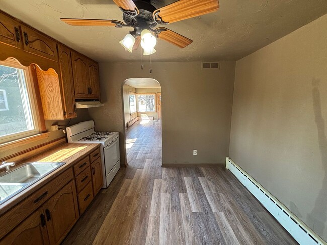 Building Photo - 2 Bed 1 Bath Single Family Home in Rhinelander