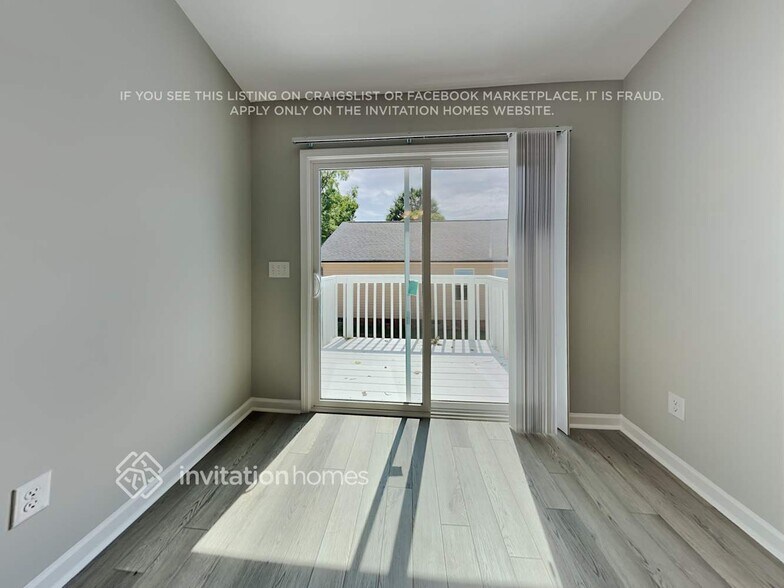 Building Photo - 1125 Roberts St