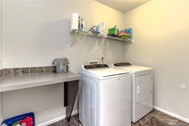 Building Photo - 17520 80th Ave Ct E