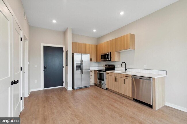 Building Photo - 308 W Chelten Ave