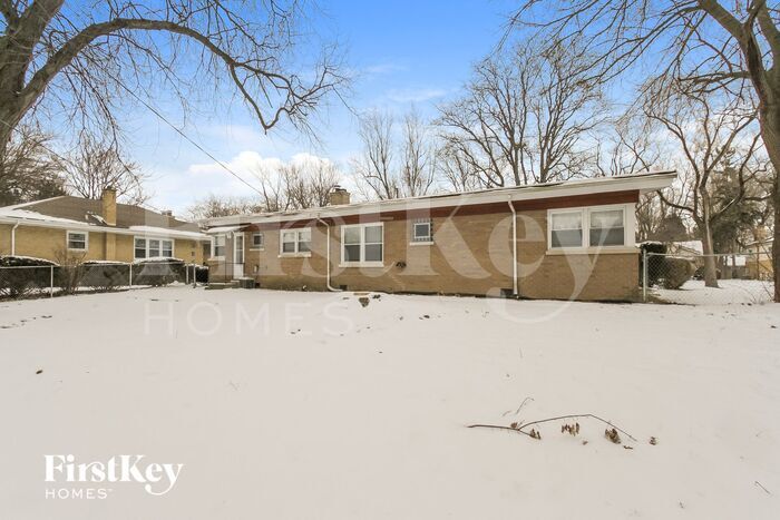Building Photo - 848 Braemar Rd