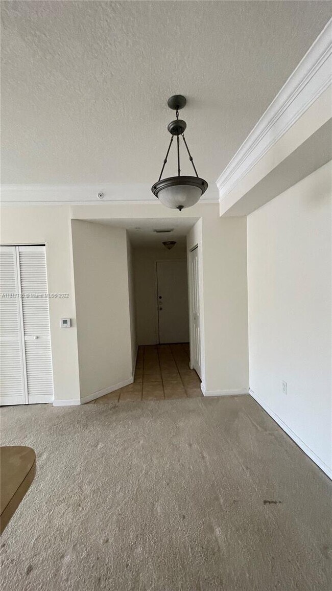 Building Photo - 9887 Baywinds Blvd